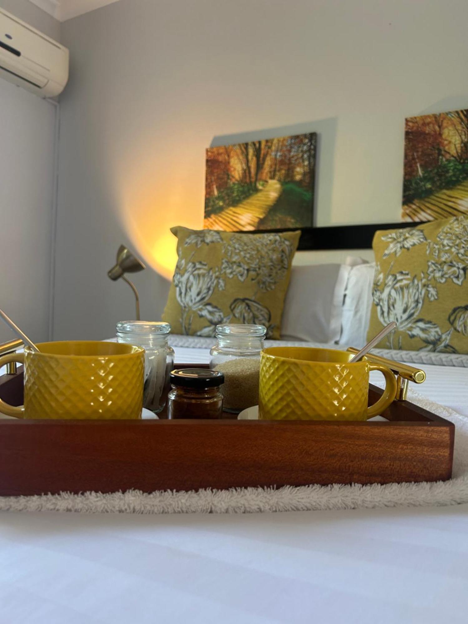 Skyfly Bed & Breakfast マンジニ エクステリア 写真
